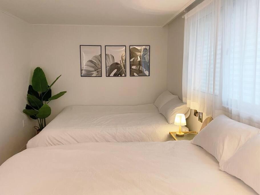 #10pax #freeparking #3rooms #5queens #metro6min #airportbus8min #conviniencestore1min #ott #longtermstay Seoul