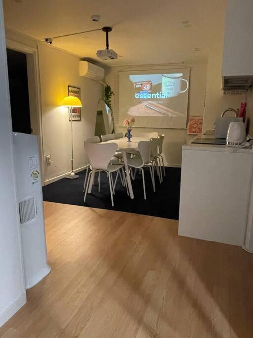 #10pax #freeparking #3rooms #5queens #metro6min #airportbus8min #conviniencestore1min #ott #longtermstay Seoul