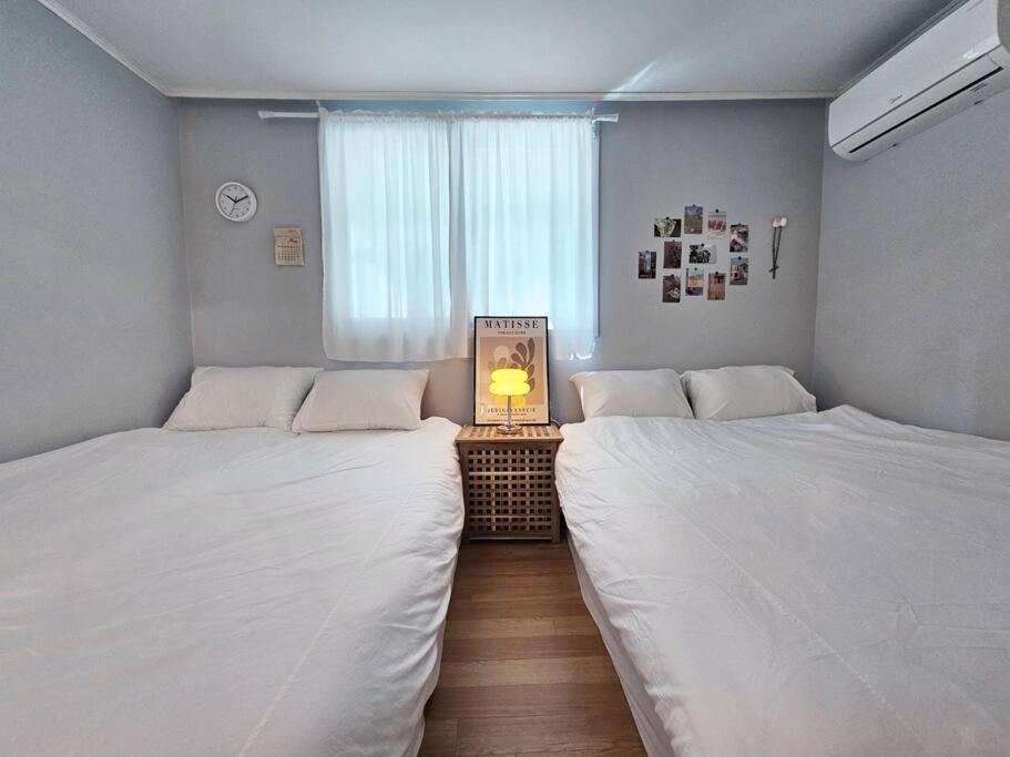 #10pax #freeparking #3rooms #5queens #metro6min #airportbus8min #conviniencestore1min #ott #longtermstay